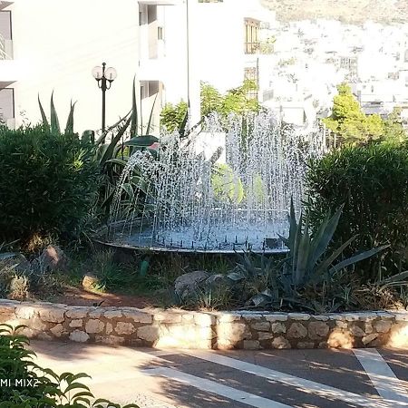 Beautiful House In Alimos Near To The Beach And Metro Atena Exterior foto