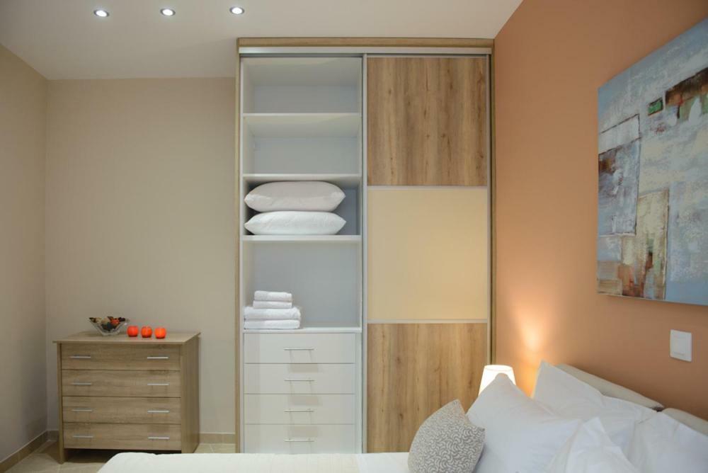 Beautiful House In Alimos Near To The Beach And Metro Atena Exterior foto