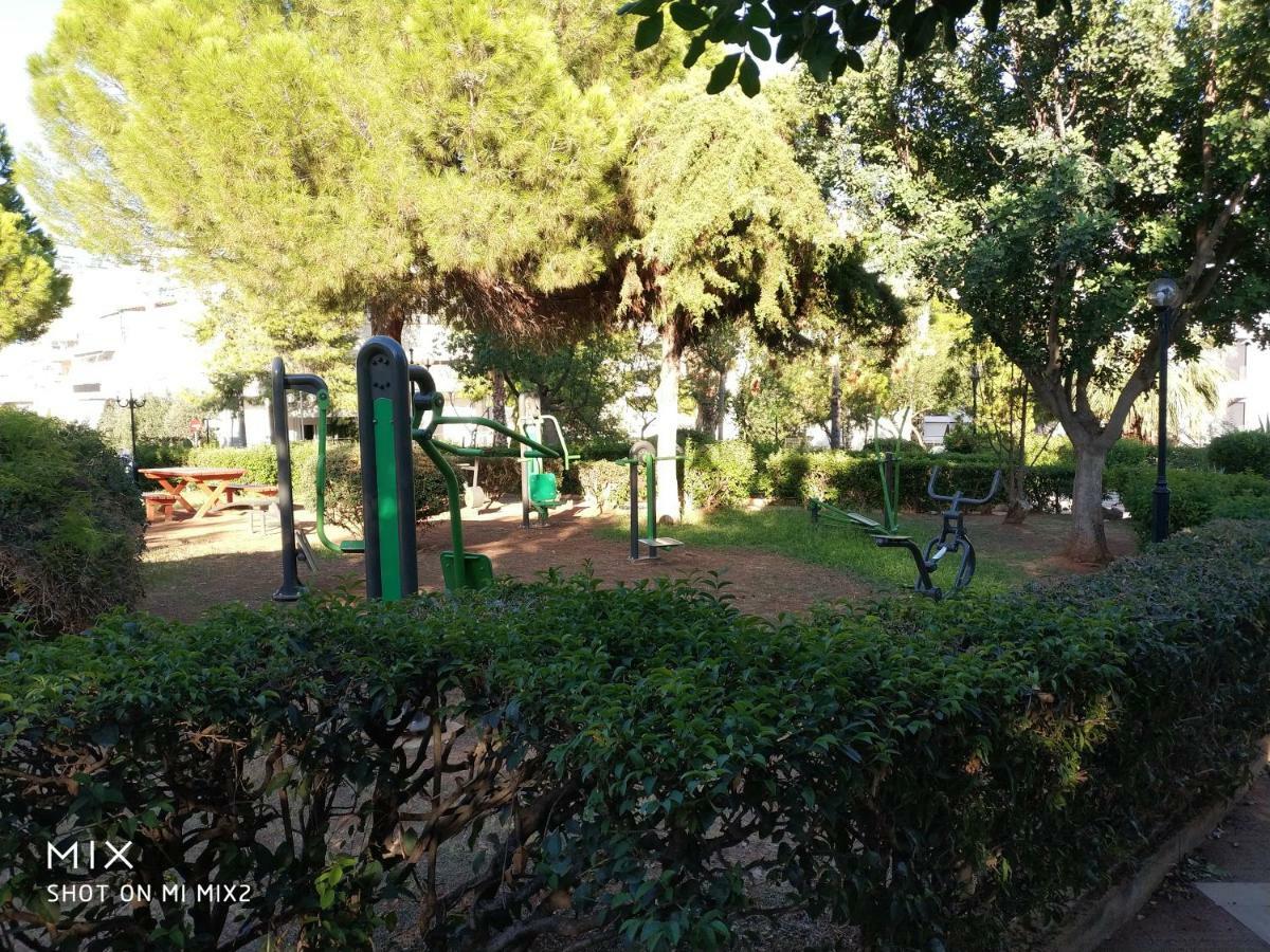 Beautiful House In Alimos Near To The Beach And Metro Atena Exterior foto