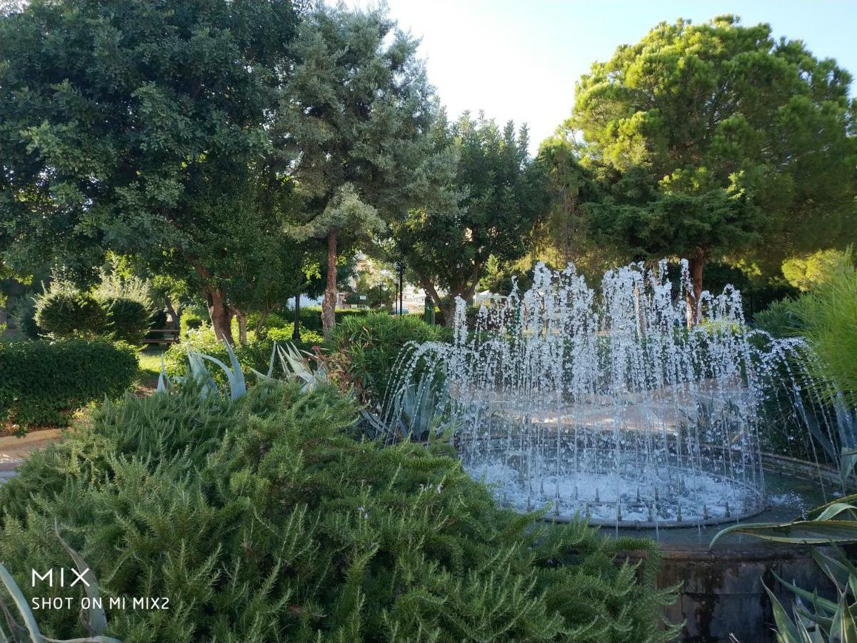 Beautiful House In Alimos Near To The Beach And Metro Atena Exterior foto